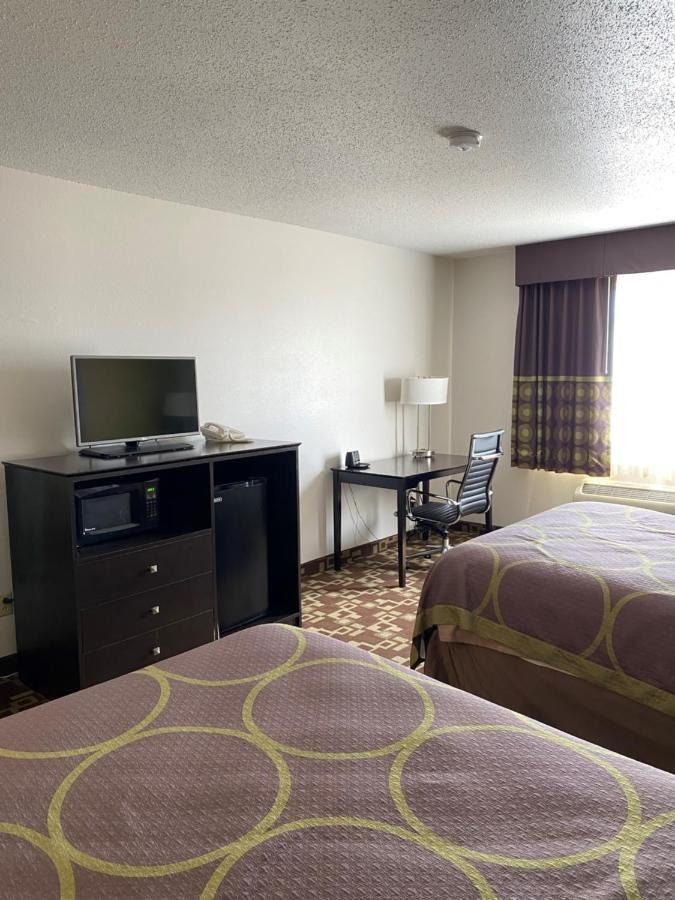 Super 8 By Wyndham Independence Ia Exterior foto